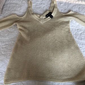 Beige top perfect for fall